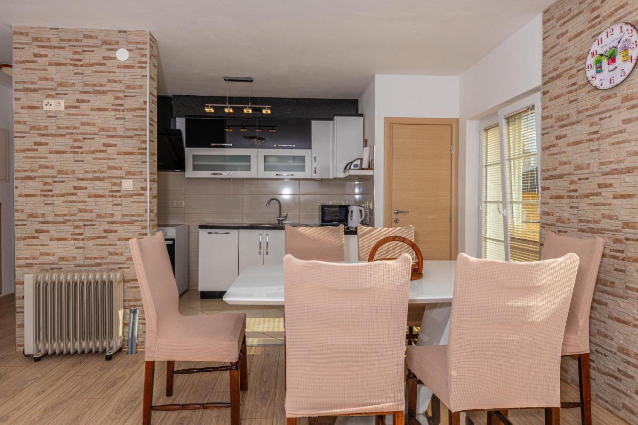 Apartman Sare Цриквеница Экстерьер фото