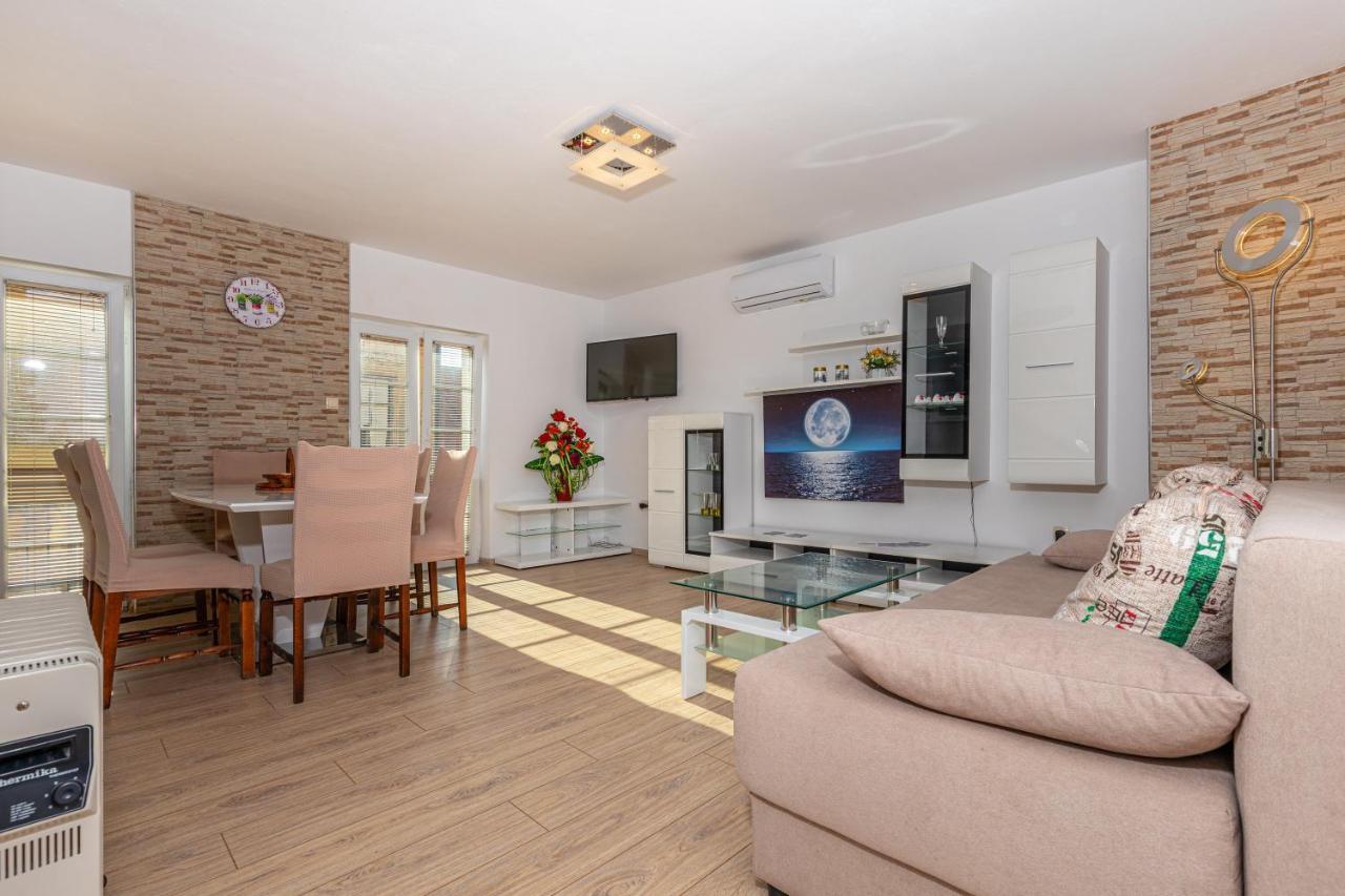 Apartman Sare Цриквеница Экстерьер фото