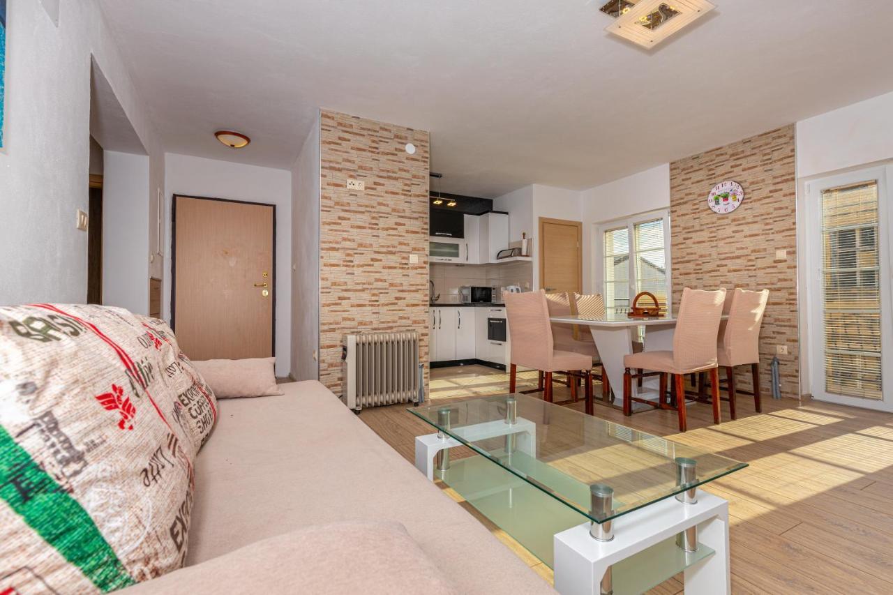 Apartman Sare Цриквеница Экстерьер фото